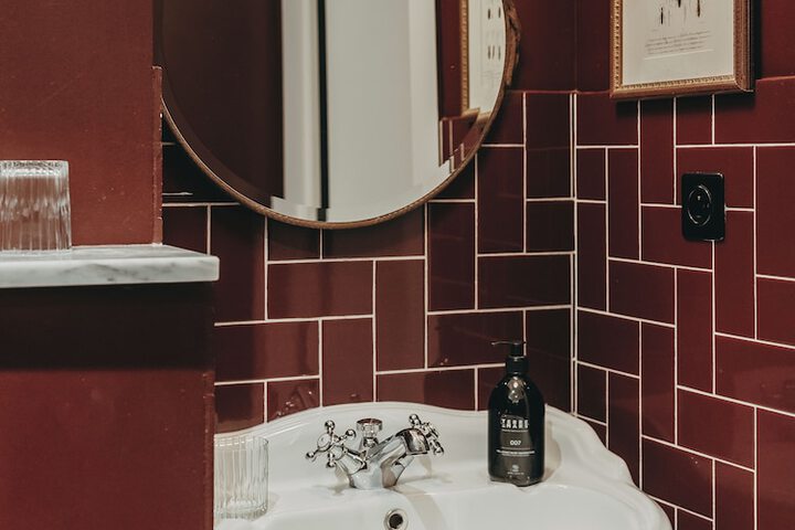 Room 27 of 41
