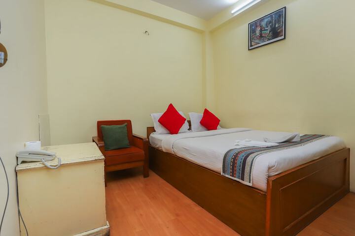 Room 10 of 40