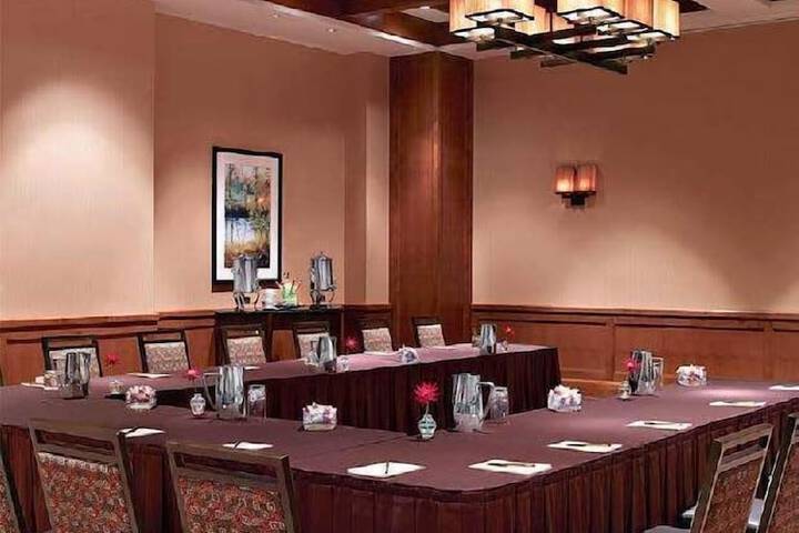 Meeting facility