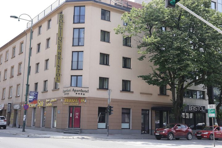 Hotel 9 of 9