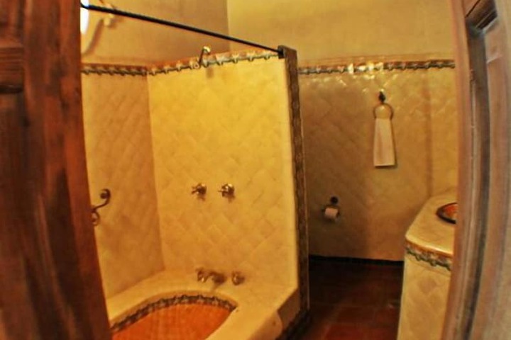 Room 14 of 21