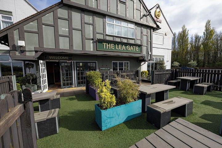 Terrace/Patio 11 of 27