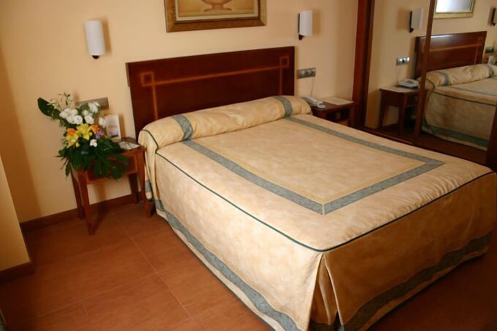 Room 10 of 41