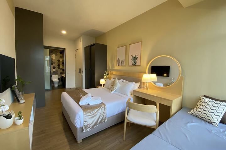Room 7 of 73
