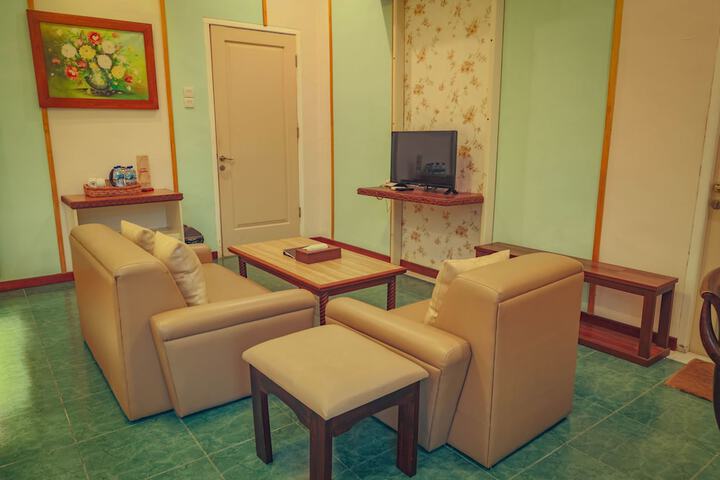 Room 16 of 66