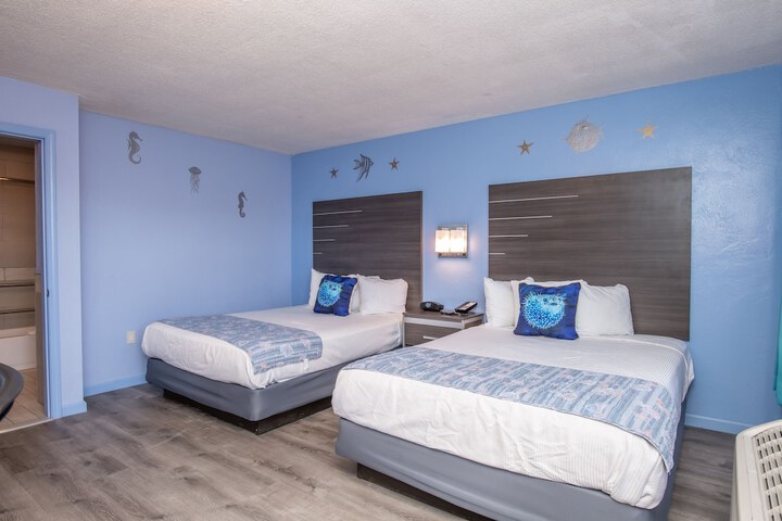 2 Double Beds (3 of 26)
