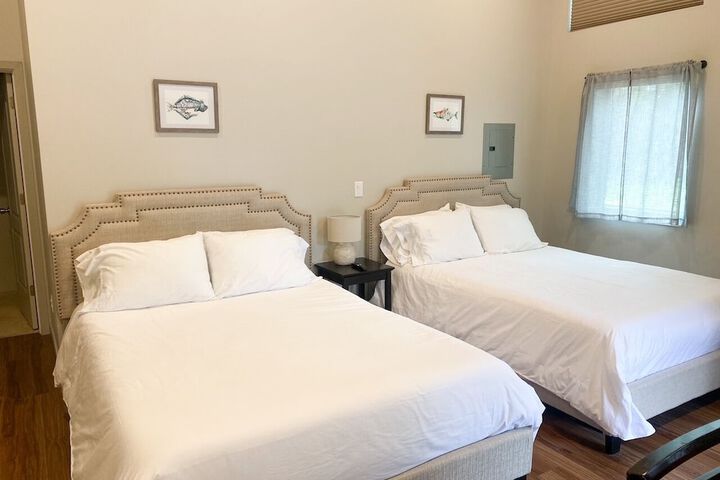 Room 6 of 27