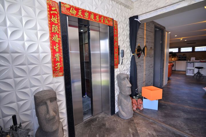 Hotel Interior 186 of 313