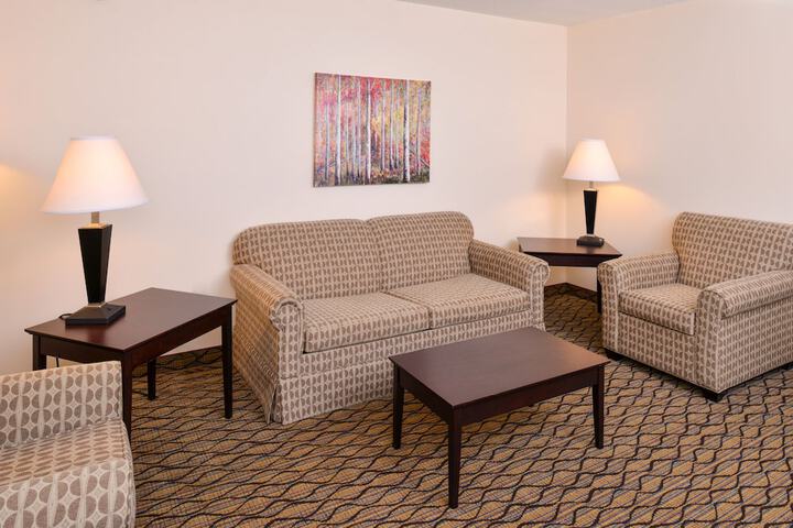 1 King Bed (17 of 20)