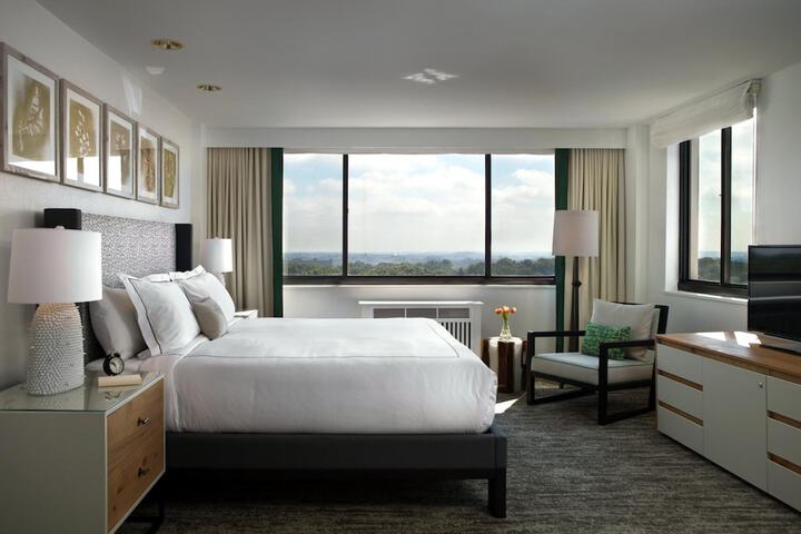 Room 10 of 53