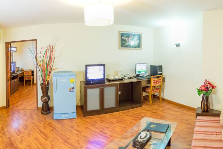 Room 7 of 79