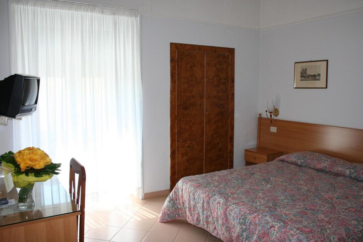 Room 15 of 57