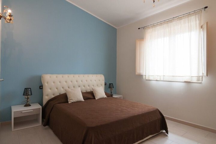 Room 25 of 29
