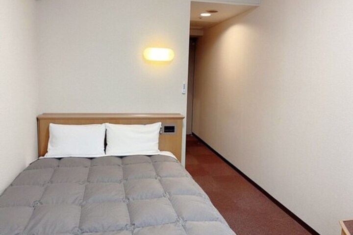 Room 17 of 43