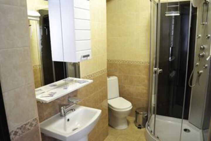 Room 3 of 24