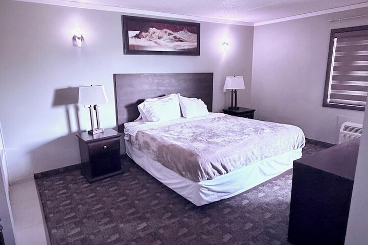 Room 11 of 31