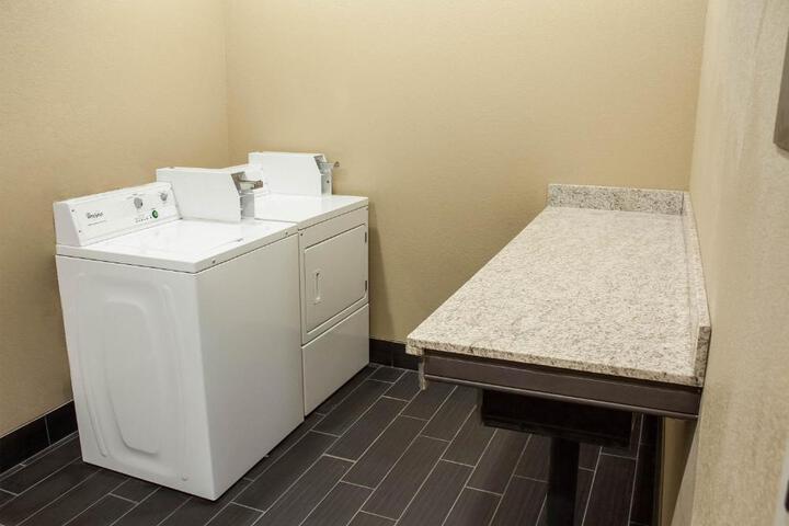 Photo 47