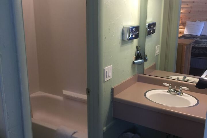 Room 66 of 92