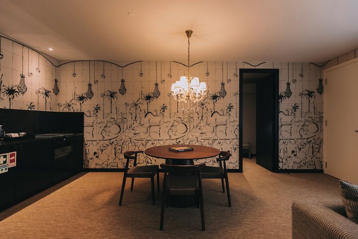Room 91 of 147