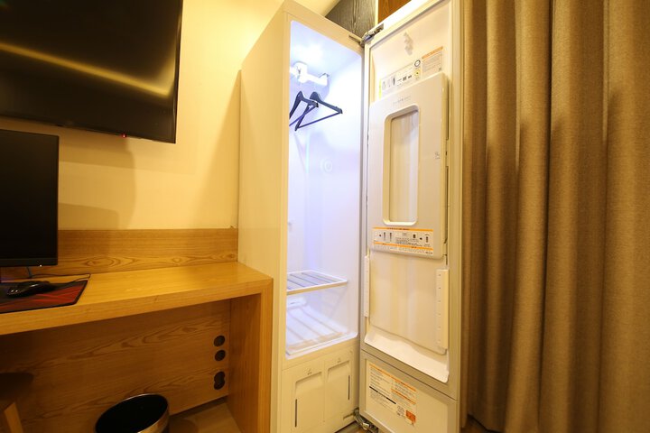 Room 25 of 110