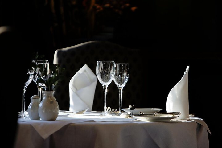 Dining 32 of 44