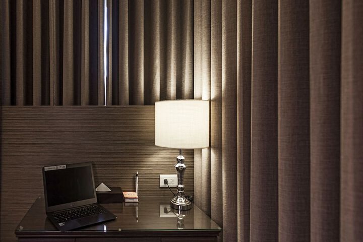 Room 32 of 61