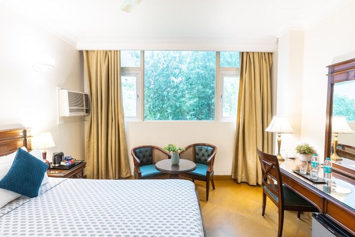 Room 41 of 102