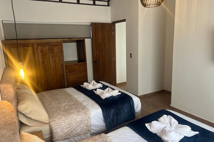 Room 21 of 53