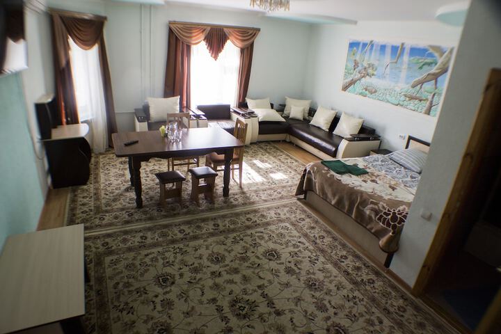 Room 17 of 29