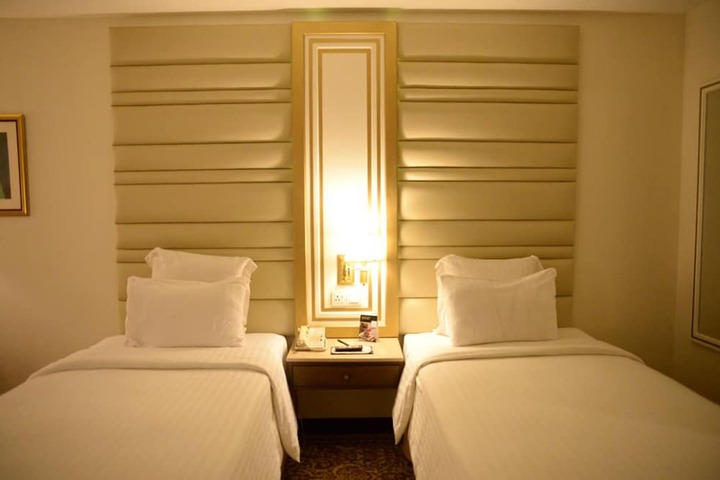 Room 19 of 54
