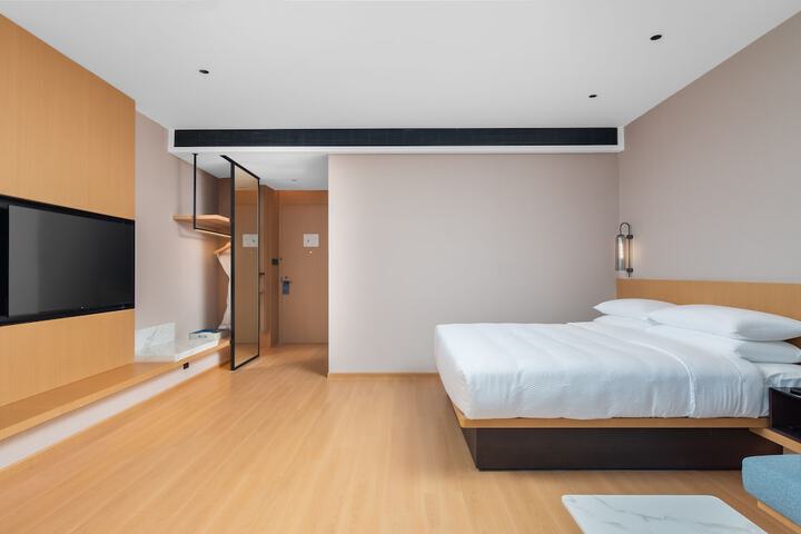 Room 18 of 58
