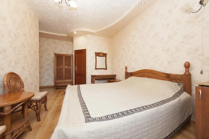 Strelets Hotel