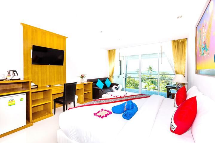 Room 28 of 90