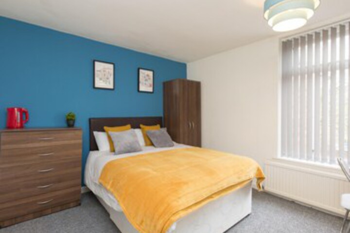 Room 37 of 62