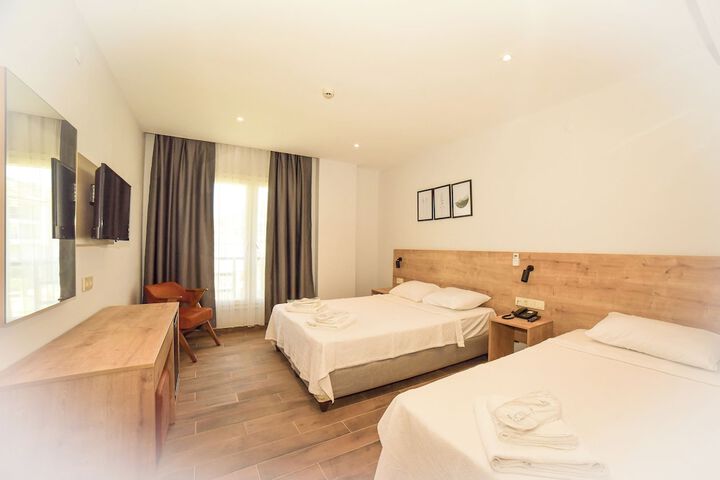 Room 21 of 43