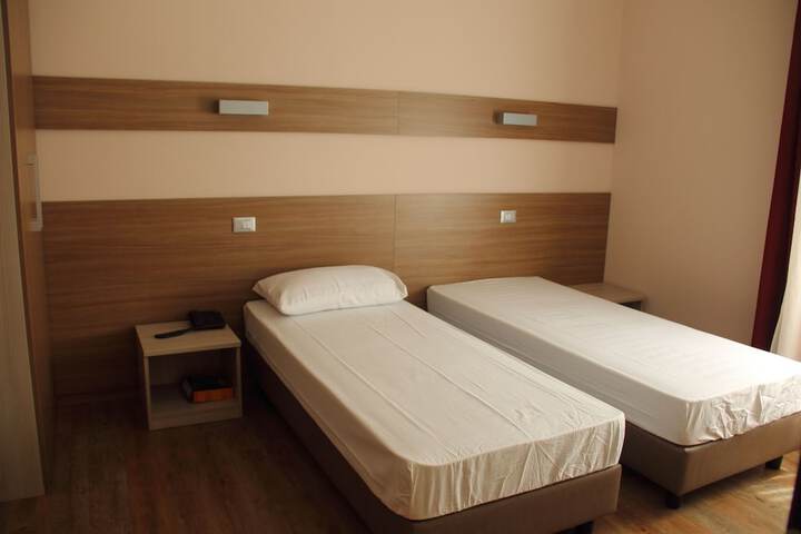 Room 16 of 64