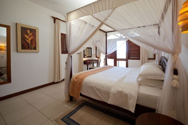 Room 2 of 64