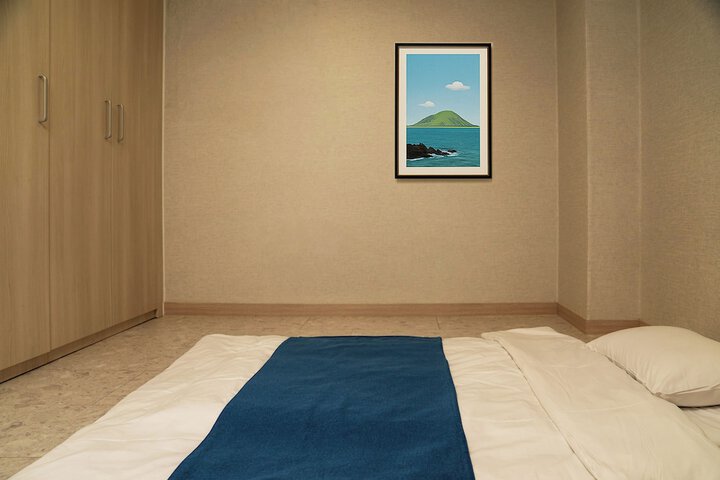 Room 21 of 120