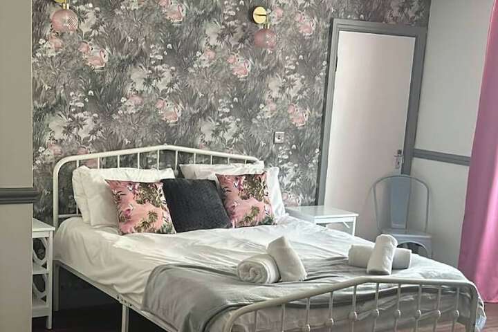 Room 81 of 263