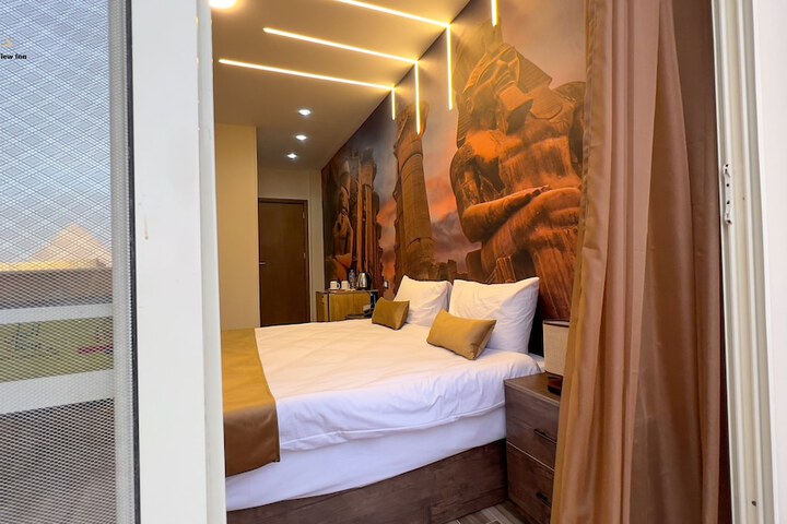 Room 30 of 80