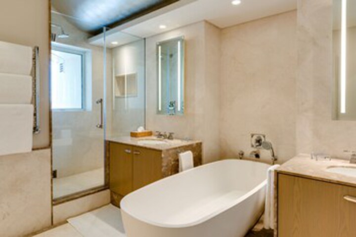 Room 4 of 31