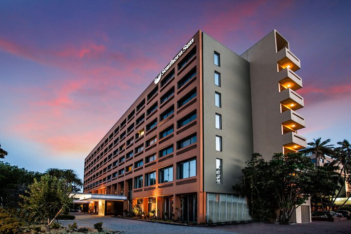 Hotel 35 of 36