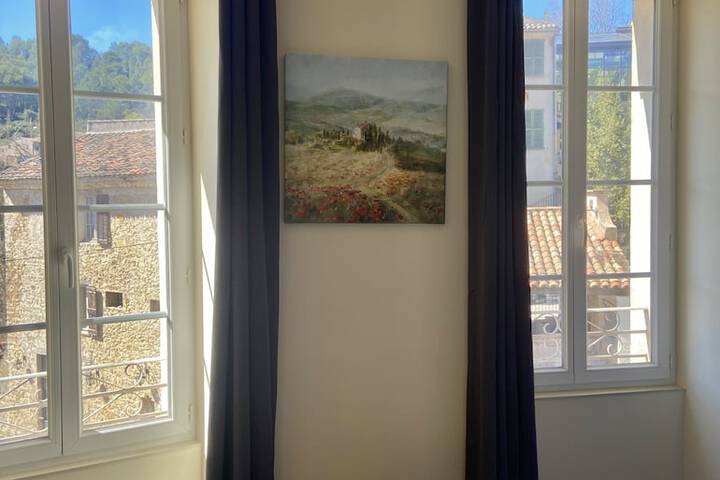 Room 6 of 81