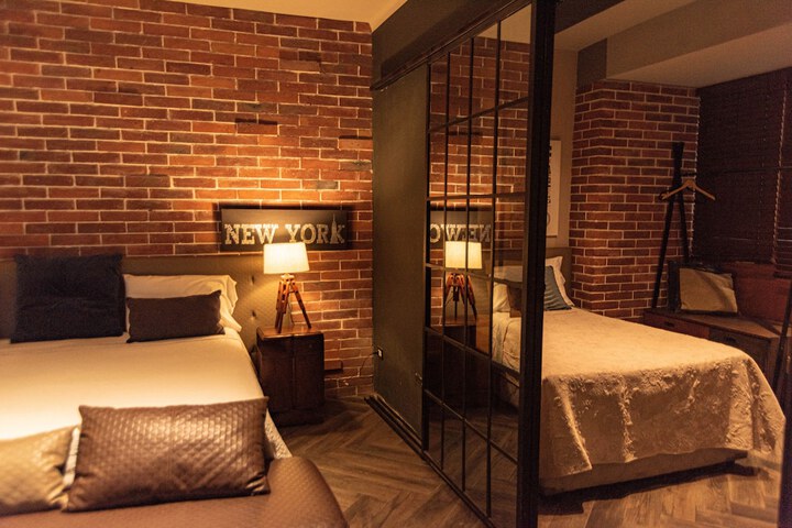 Room 20 of 99