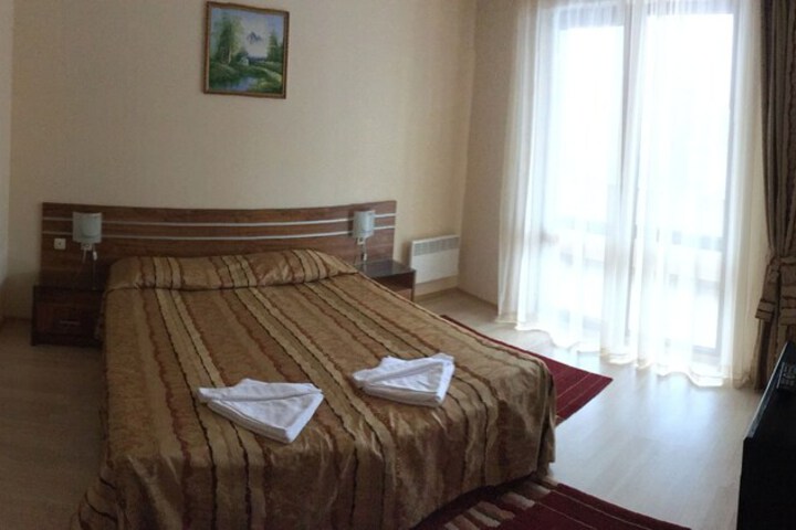 Room 9 of 46
