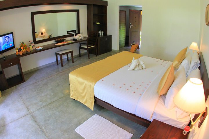 Room 4 of 94