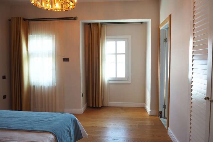 Room 7 of 20