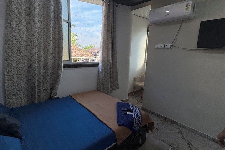 Room 37 of 50