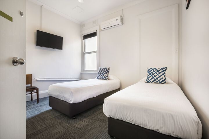 Room 4 of 53