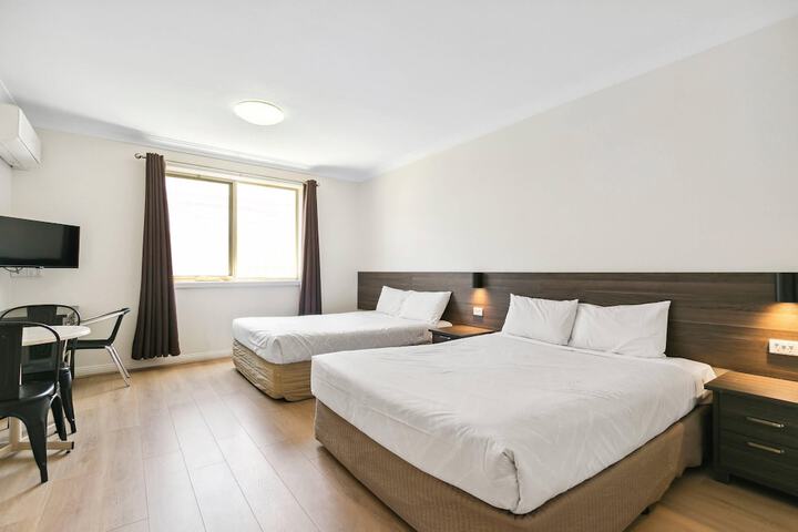 Room 15 of 44